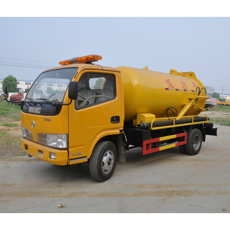 Small 4*2 wheel driving septic vacuum tank pump truck good price