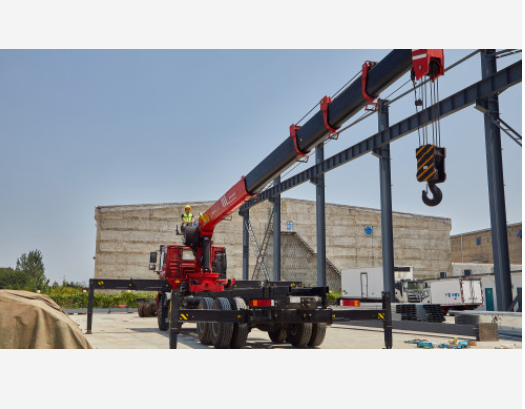 China Product SPK55502 Lifting Crane Equipment Rated Capacity 20 ton 20.6m Truck Knuckle Small Lifting Boom Crane