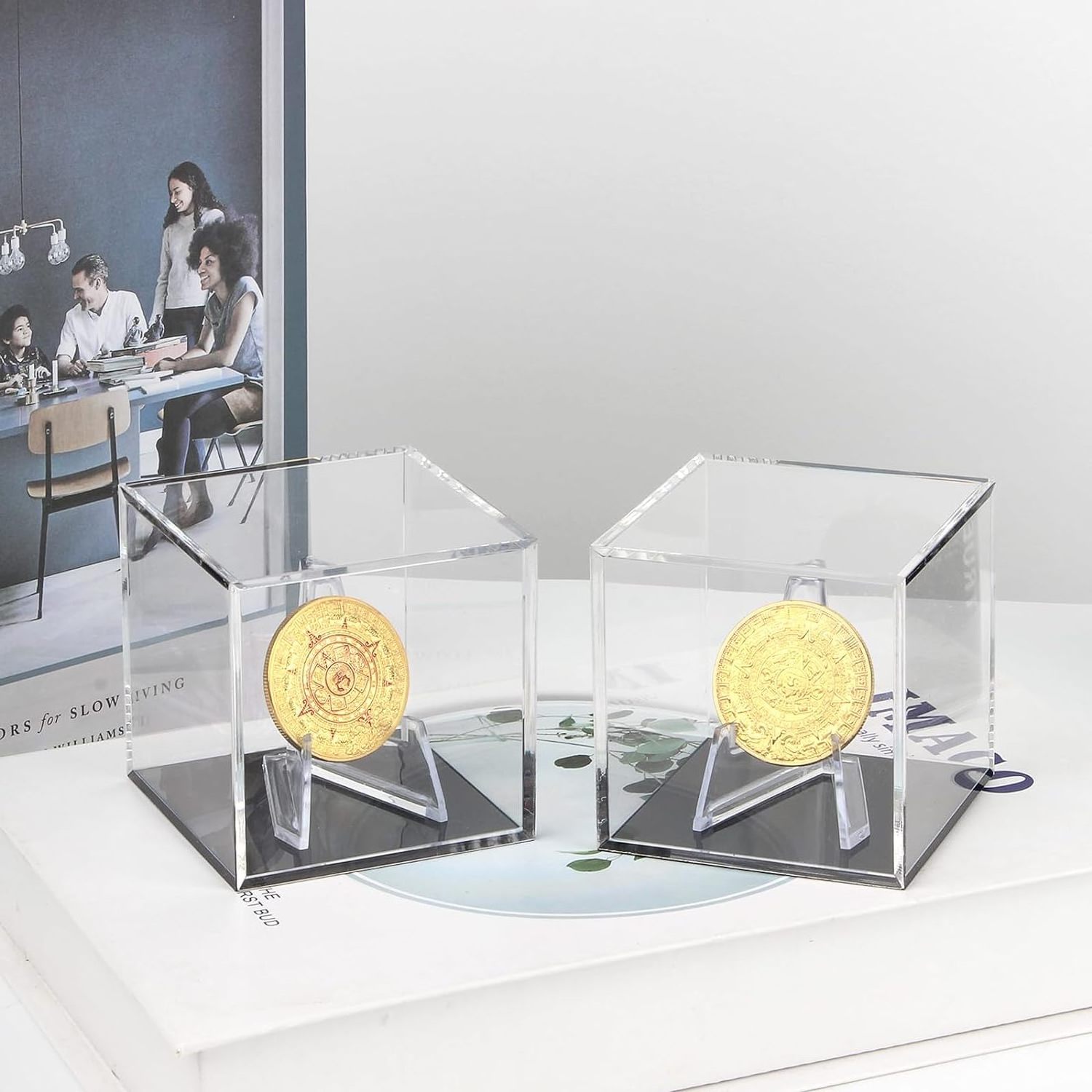 Custom  Clear Acrylic Coins Trophy Medal Display Case Box  Easel Display Stands Multiple Rings Storage Case for Display Only