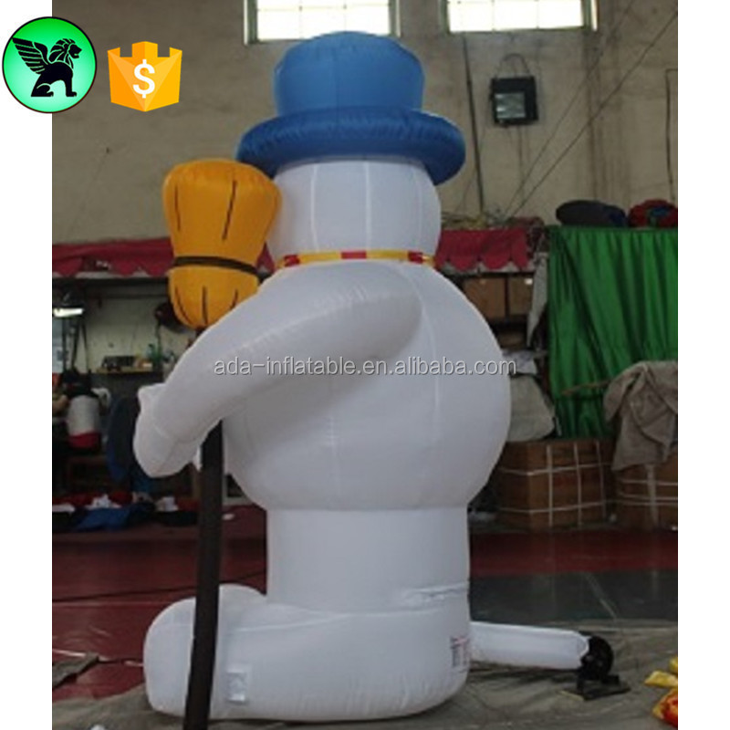 2m Cute Promotional Snowman Cartoon Inflatable Customized Holiday Advertising Inflatable Snowman With Gift Box And Broom A6940