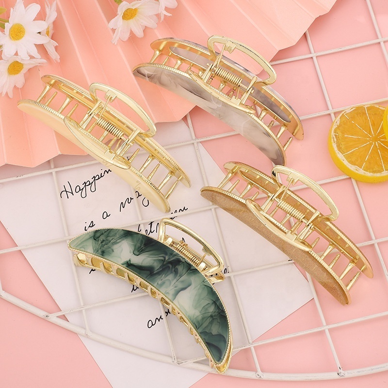 Korea Fashion lady Accessories New Design Alloy Hair Claw Metal splicing Wooden and acrylic moon gold plated hair clip for women