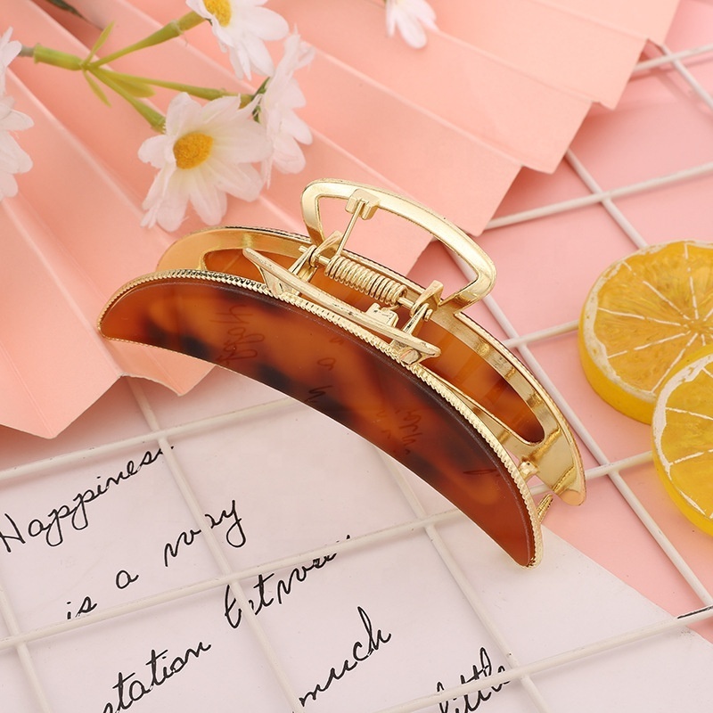 Korea Fashion lady Accessories New Design Alloy Hair Claw Metal splicing Wooden and acrylic moon gold plated hair clip for women