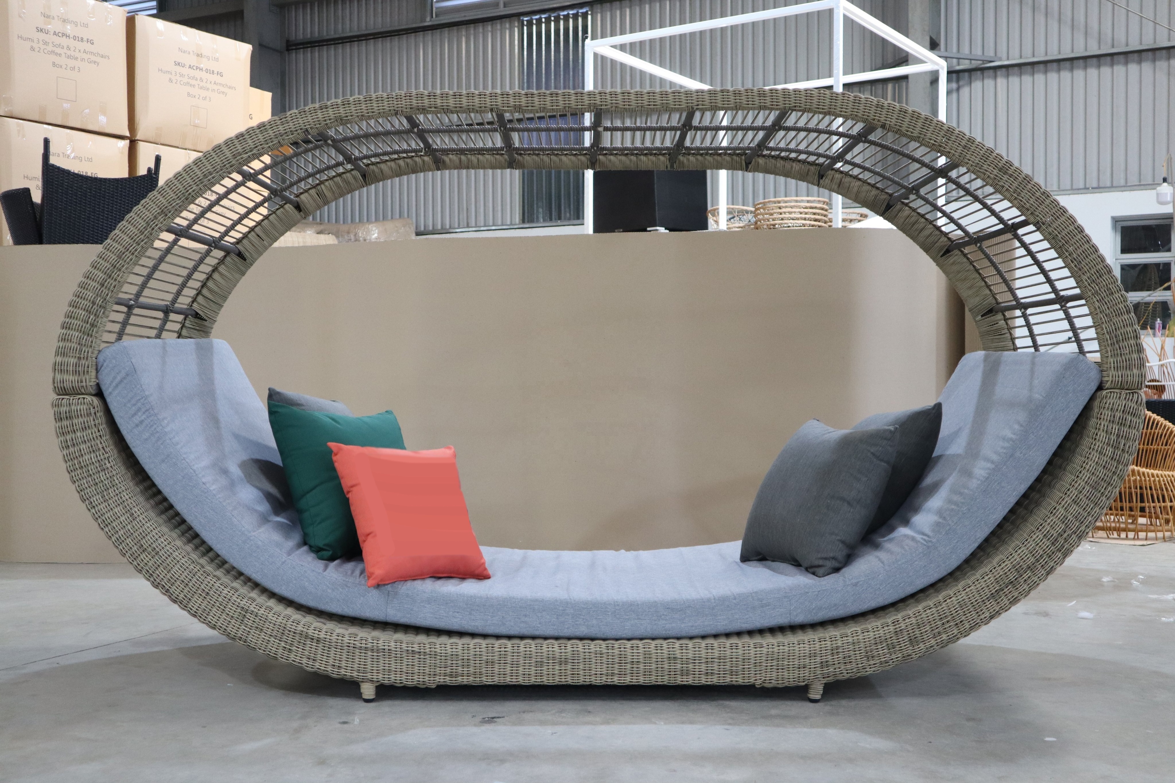 Poly rattan heart shaped sofa outdoor seating sun lounger bed aluminum frame outdoor cushion