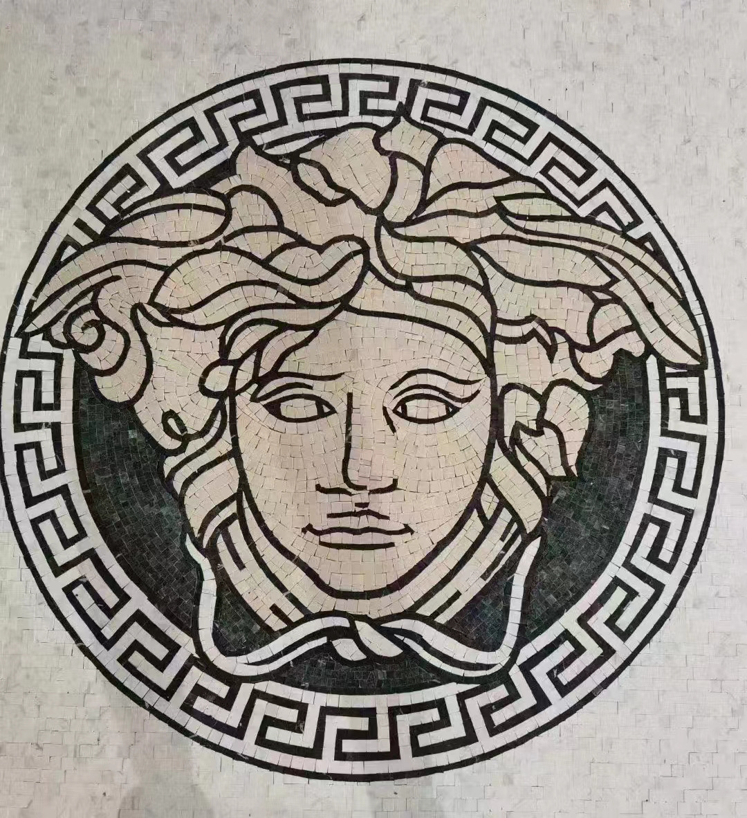 Modern Design Goddess Medusa Medallion Glass Swimming Pool Mosaic Polished Square Tiles for Wall Floor Interior for Villa-60\