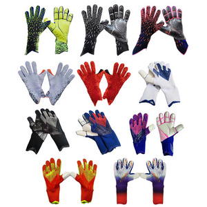 High Quality PU Latex Sports Equipment Goalkeeper Gloves Adult Training Football Soccer Goalkeeper Gloves