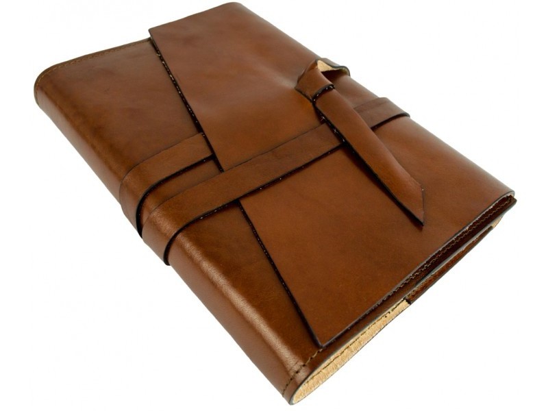 Travel journals with string lock / leather book cover / day planners in brown color