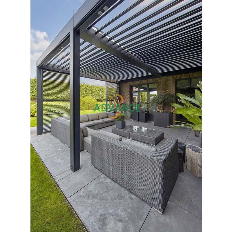 Custom wall mounted aluminium 12x16 louvered pergola