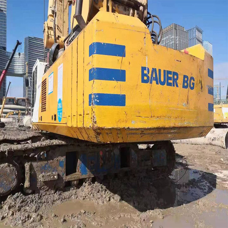 BAUER BG38, Pile Driving Machine Helical Screw Piles Work Used Rotary Drilling Piling Rig Machine