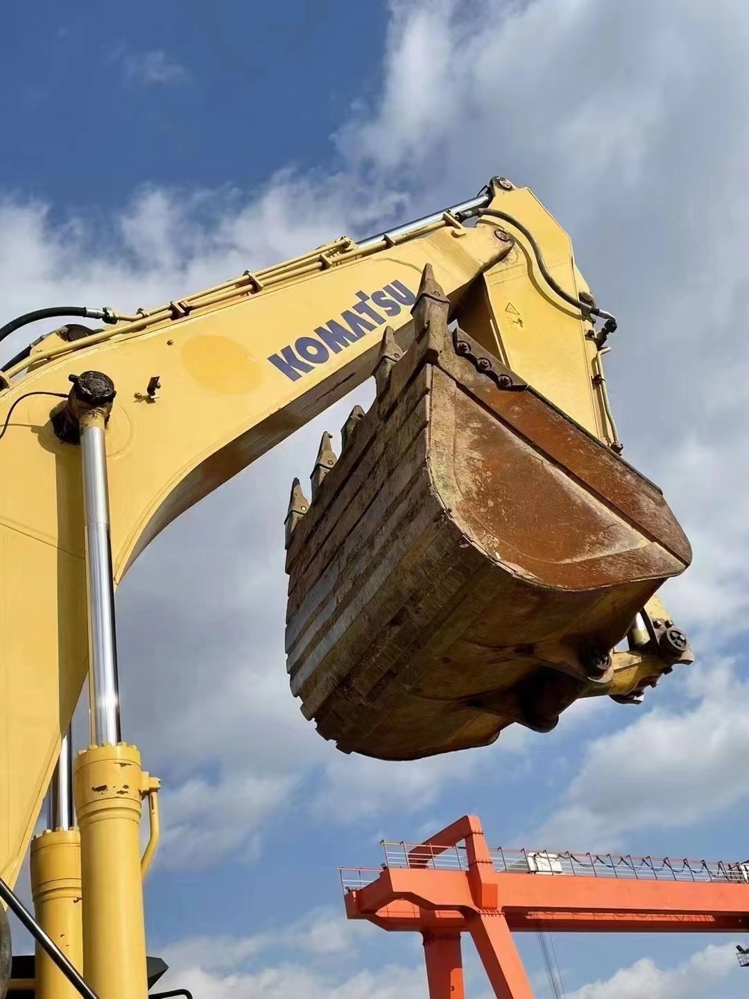 Good condition weight 66.4TON KOMATSU PC650 Used Engineering and Construction Machine Digger  for sale