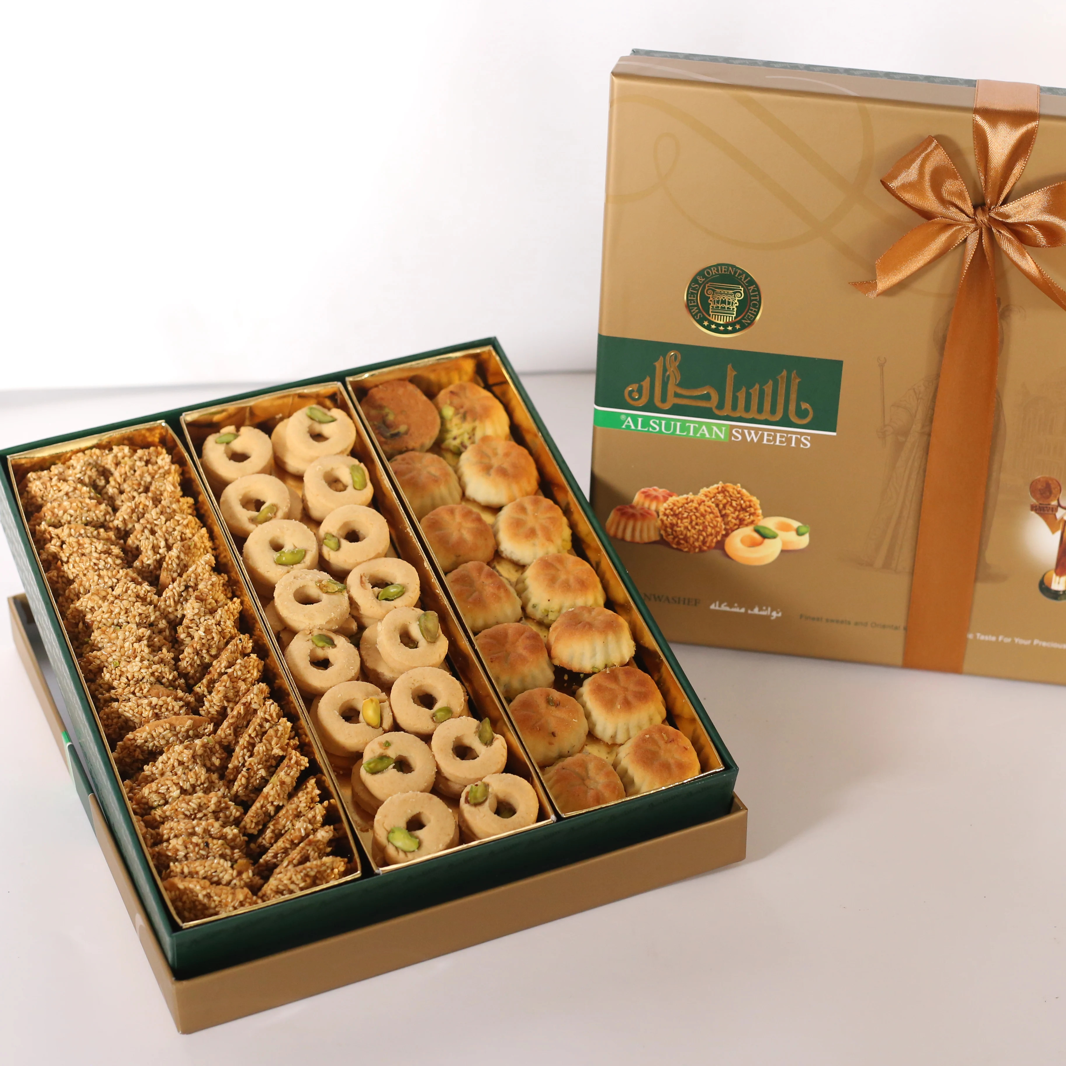 Manufacturer  Hot Sale Al Sultan International Sweets  Mixed Nawashef luxury Ajwa Maamoul, Barazek , Ghareba 800 gm best taste