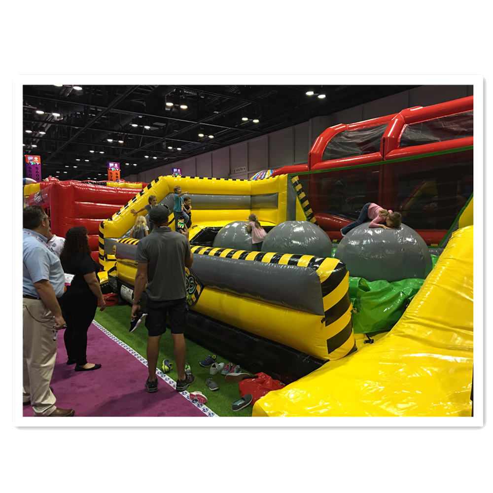 inflatable big baller inflatable  out challenge Toxic Shock Big Ball Challenge inflatable obstacle course total wipeout