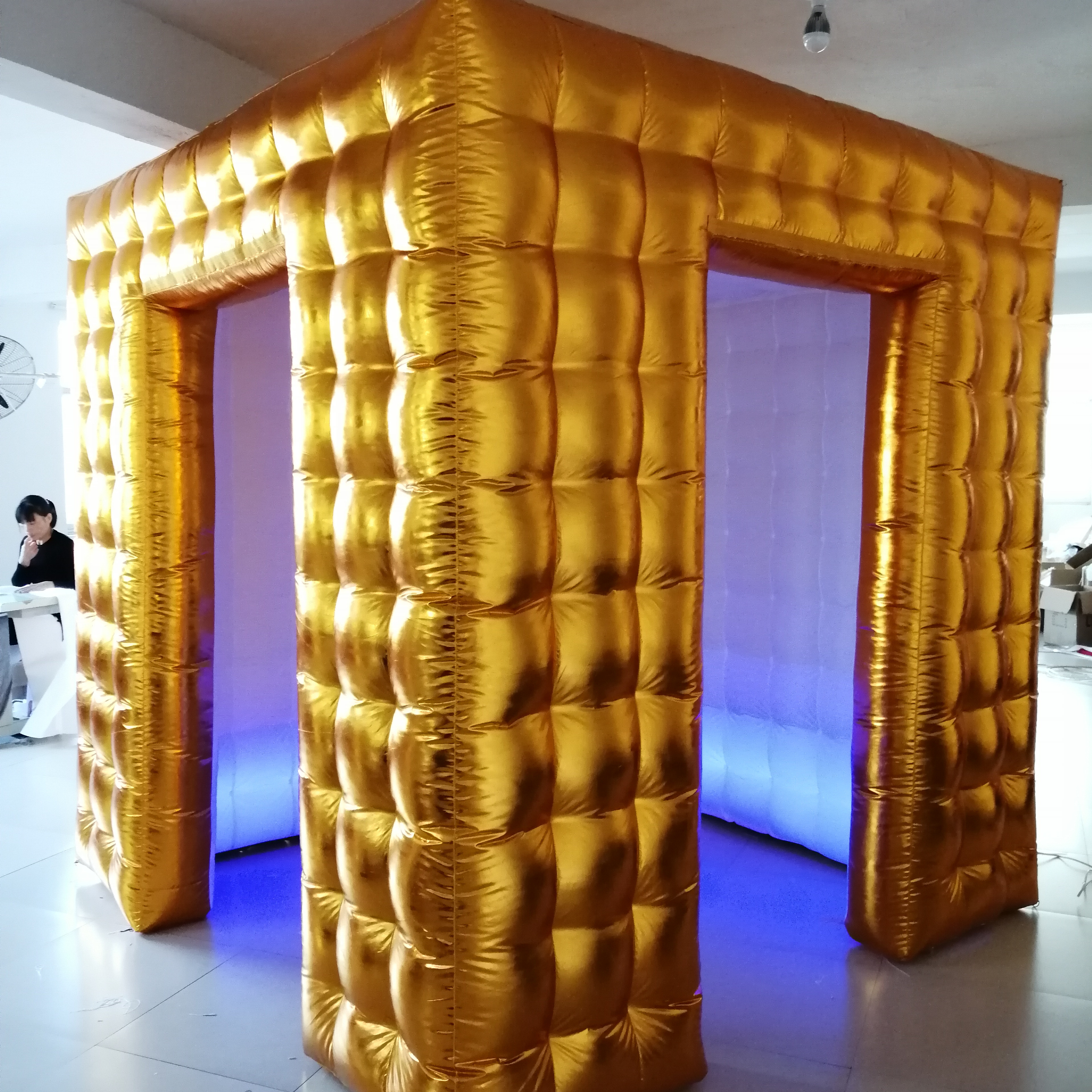 high quality 2m* 2m inflatable photo booth /inflatable booth/inflatable camera photo booth for sale