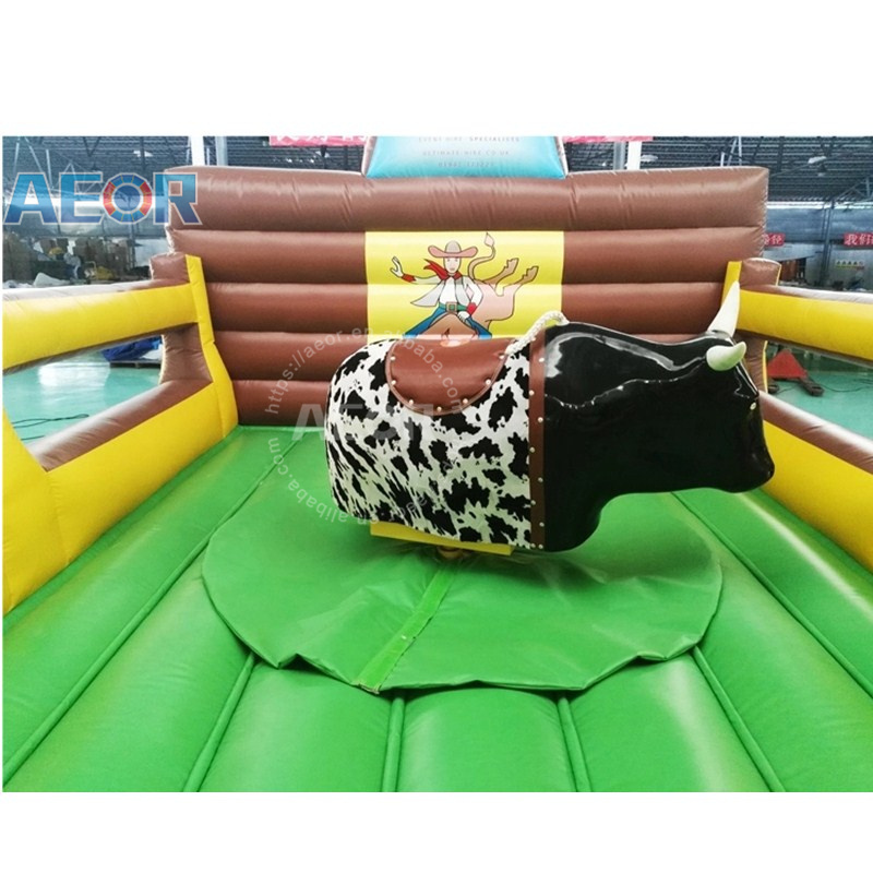 Attractive Mechanical Bull Rodeo Inflatable Riding Machine For Sale