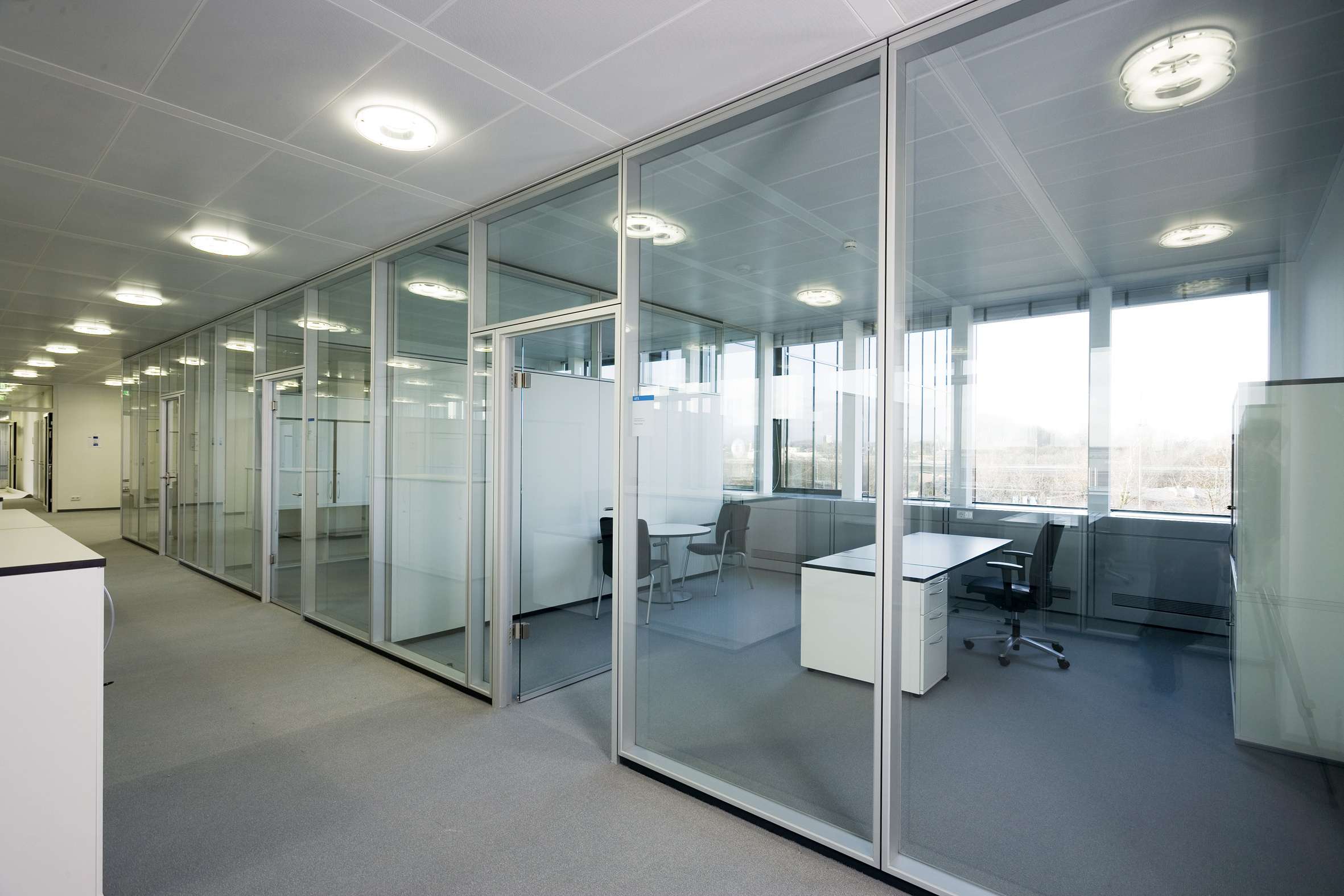 Modern Conciseness Coworking Space Double Glazed Glass Partition Soundproof Wall Partition