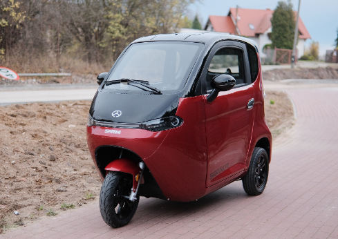 wholesale china electric scooter fully enclosed body tricycle new energy ev car best budget three wheels moped rickshaw