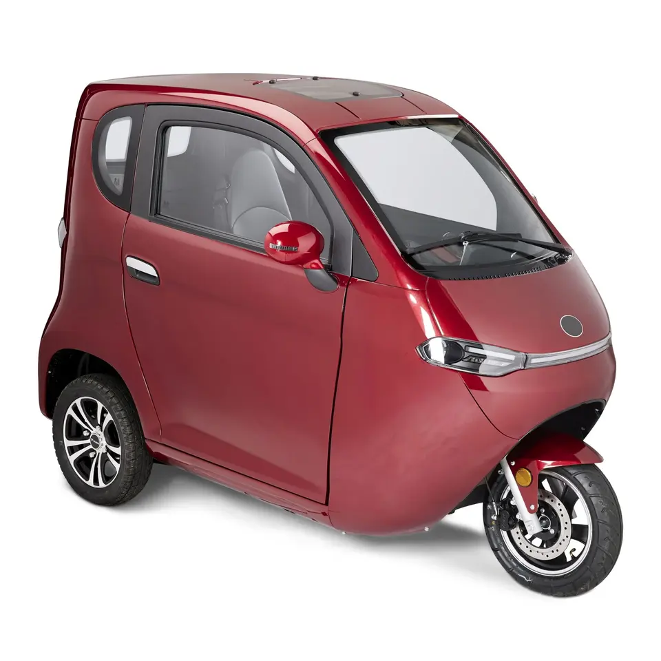 2024 new arrivals electric scooter best fully enclosed electric tricycle low speed 45km/h electric car for old people