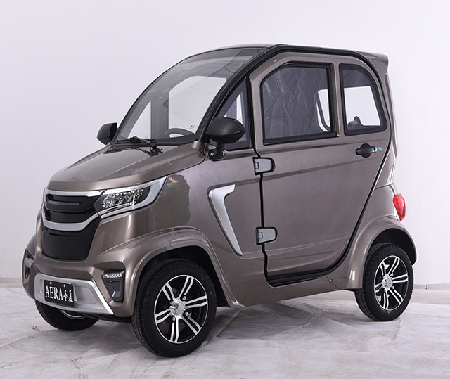 AERA 2020 hot sale cheap high quality 3 seats air conditioner 4 wheels closed cabin low speed automatic mini electric car