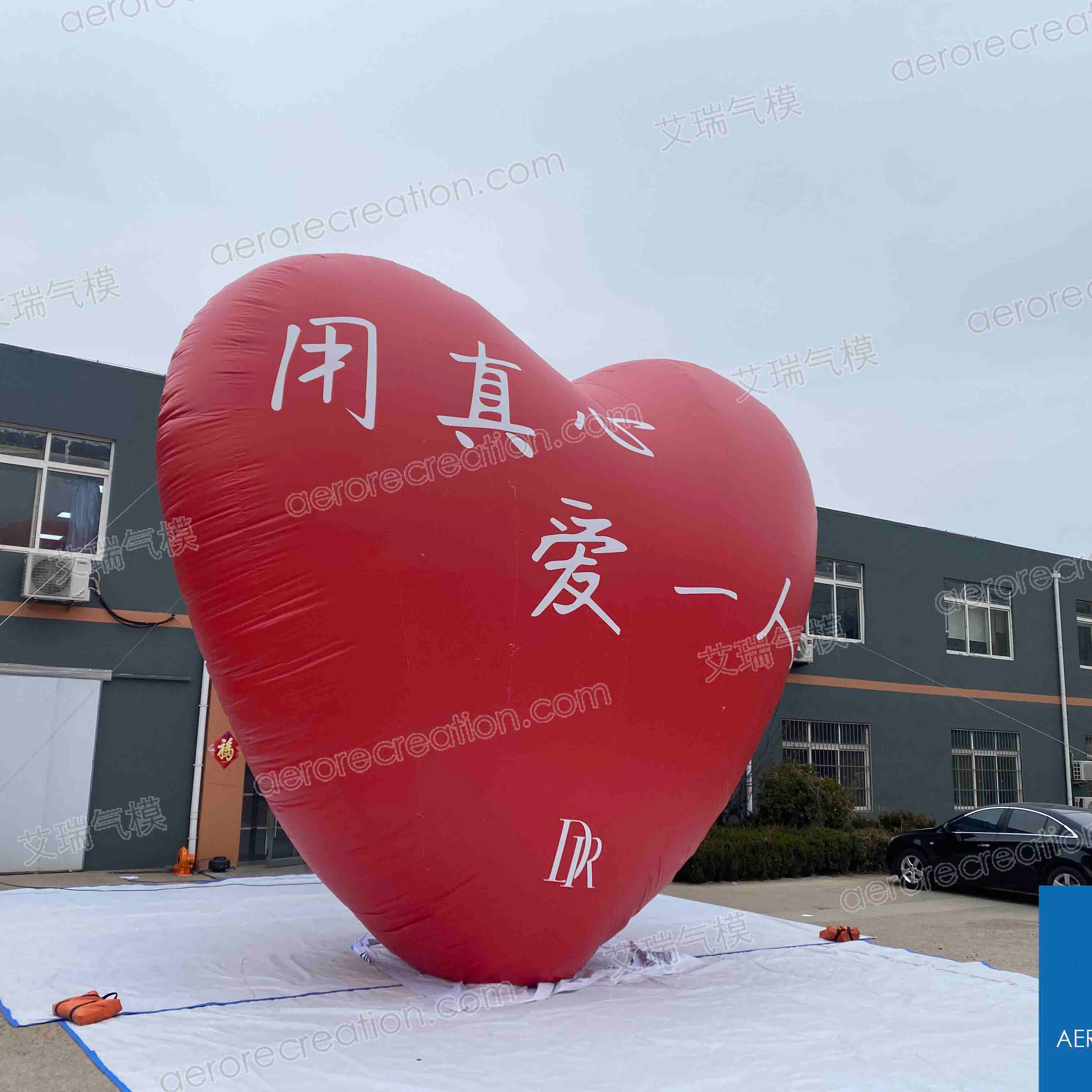 Aero Inflatable Advertising Cartoon Giant Custom Inflatables Mascot Inflatable Heart