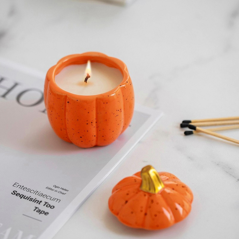 Halloween Handmade Pumpkin Shaped Soy Wax Scented Candles Lanterns Candle Jars Home Decoration Gift in Bulk