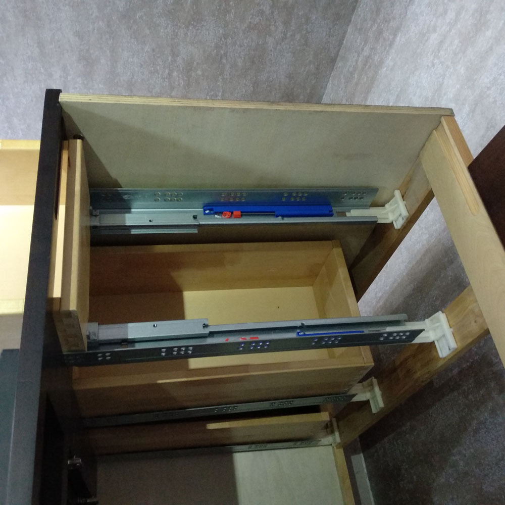 Classic solid wood bathroom vanity mirror designs