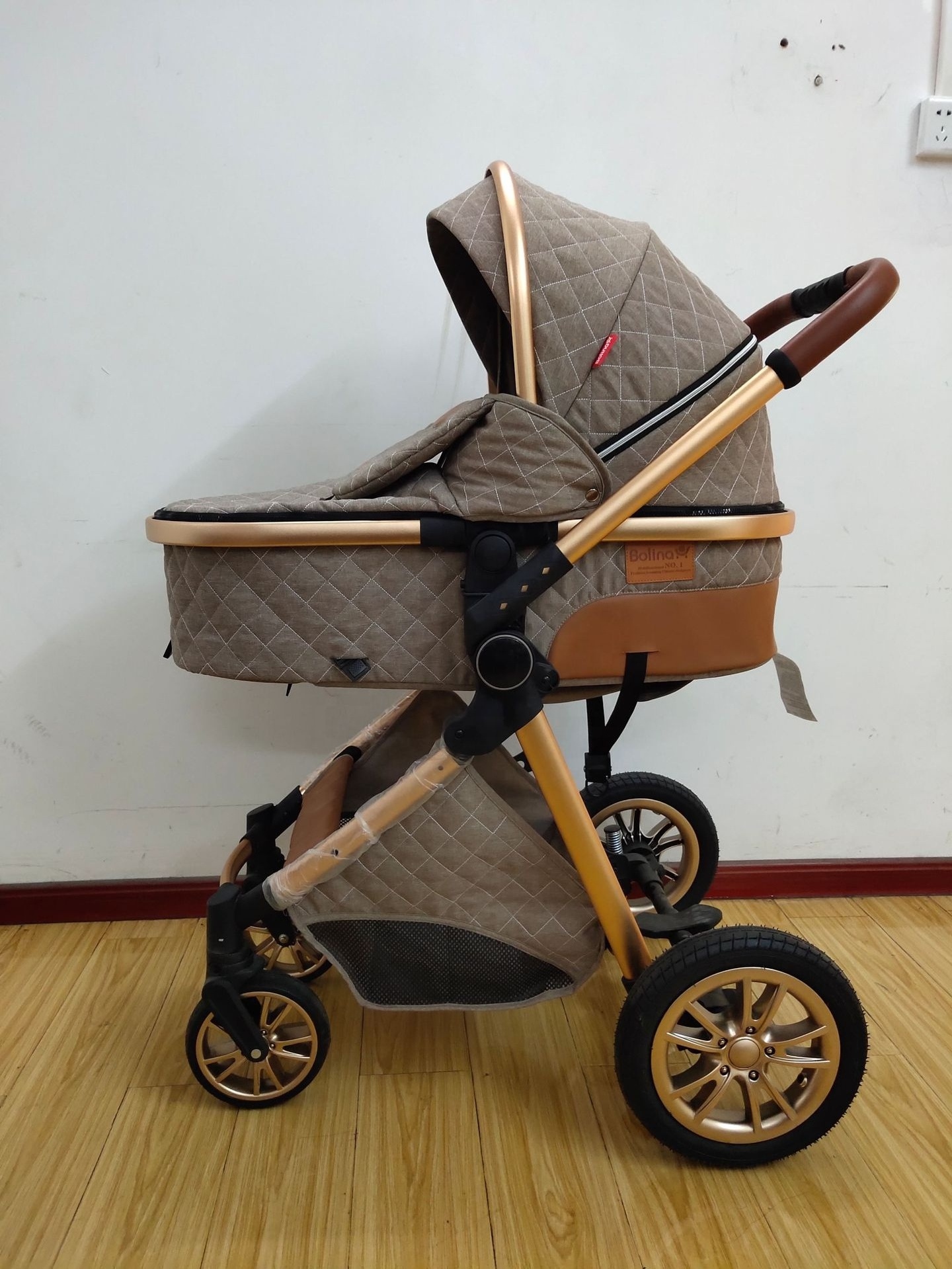 Coches Para Bebes. Luxury Carriage Stroller Baby 4 In 1 Kinderwagen Foldable Baby Stroller Pram 3 In 1 With Car Seat