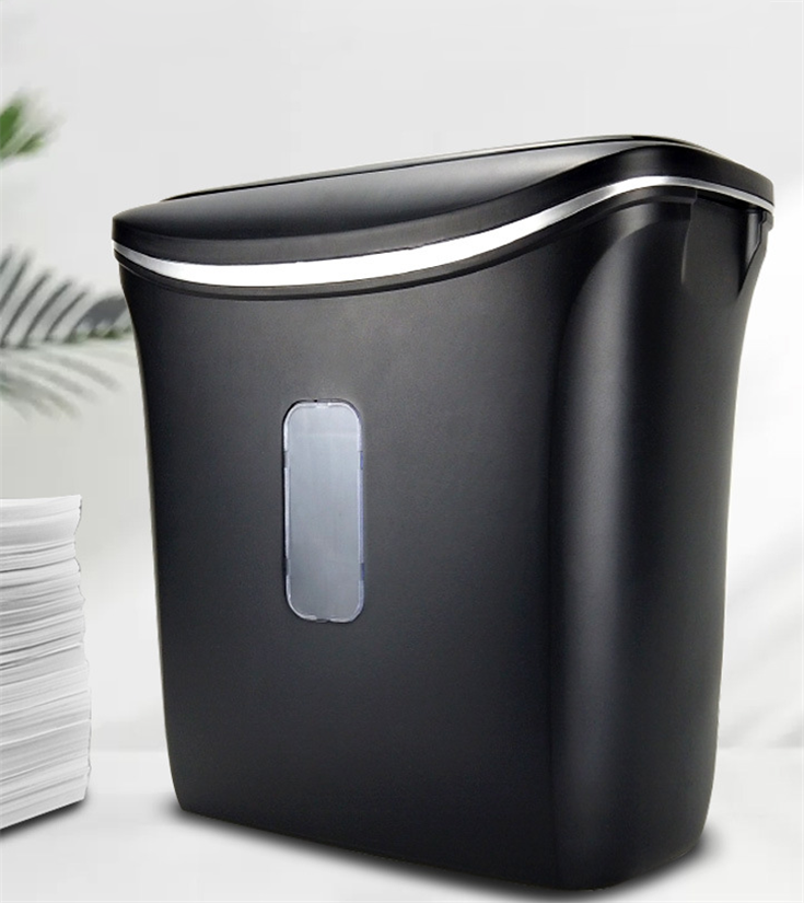 Portable Handle Shredder with 12L Wastebasket P4 Security 6 Sheet Paper Shredder for Small Home Office Use Shred Paper