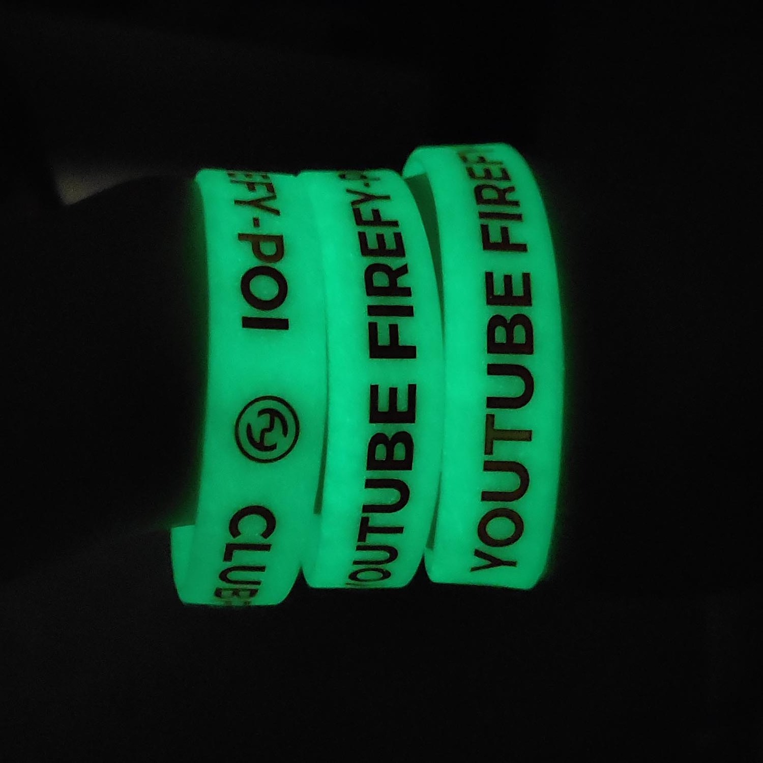 Custom Logo Color Size Glow In Dark Silicone Glowing Bracelet Custom Luminous Silicone Wristband