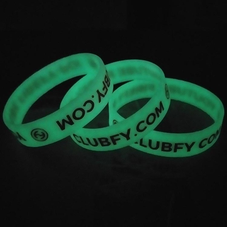 Custom Logo Color Size Glow In Dark Silicone Glowing Bracelet Custom Luminous Silicone Wristband