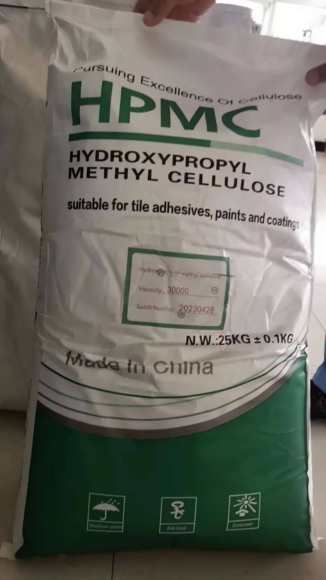 HPMC Hydroxypropyl methyl cellulose as coating thickener for building purposes ceramic tile adhesive