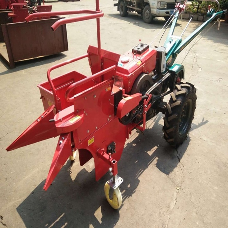 Farm machinery mini corn combine harvester maize reaping machine