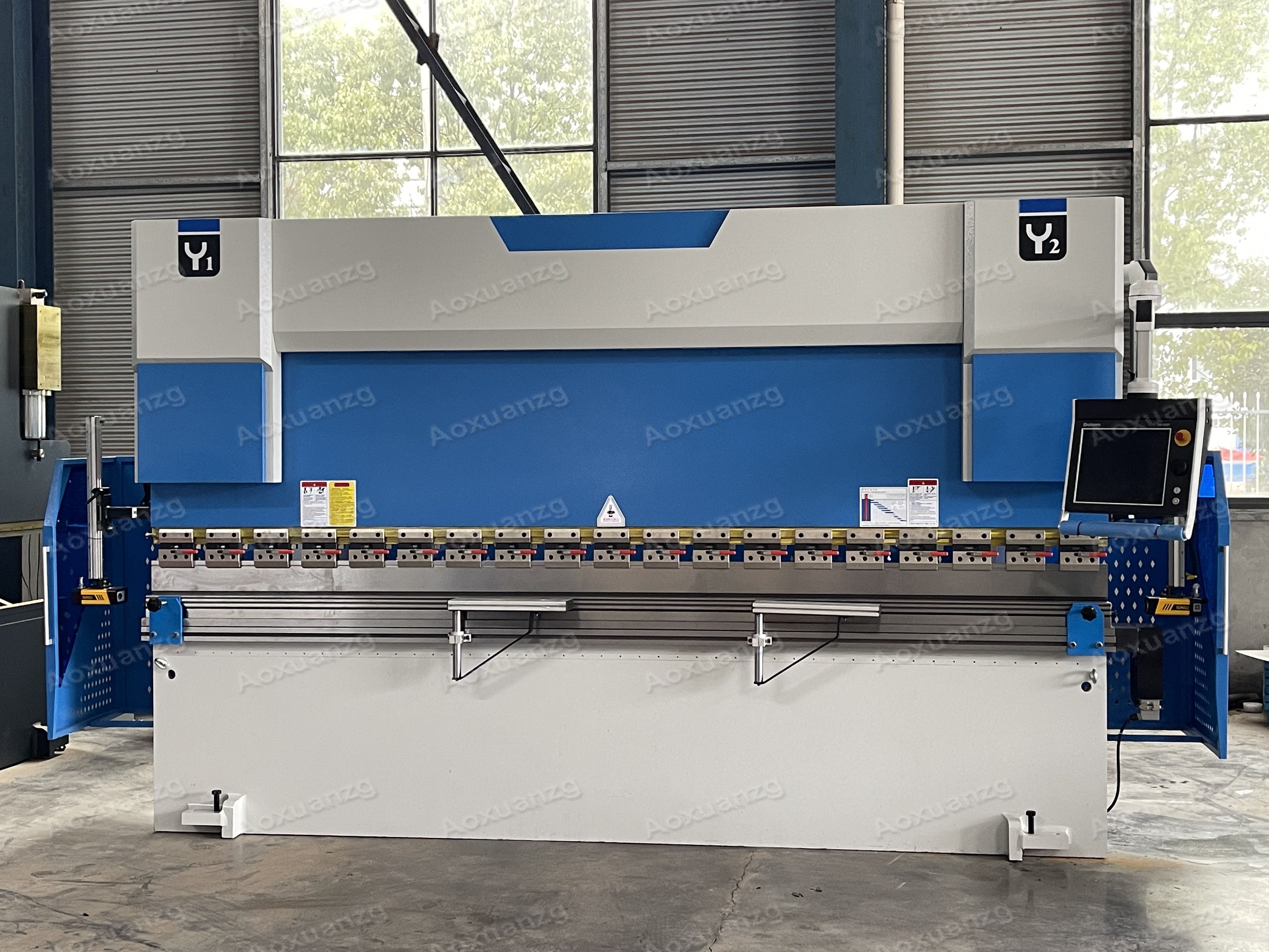 200T4000mm DA69T 8+1 Axis Hydraulic Bending Machine CNC Panel Bender Press Brake Sheet Metal Bending Machine