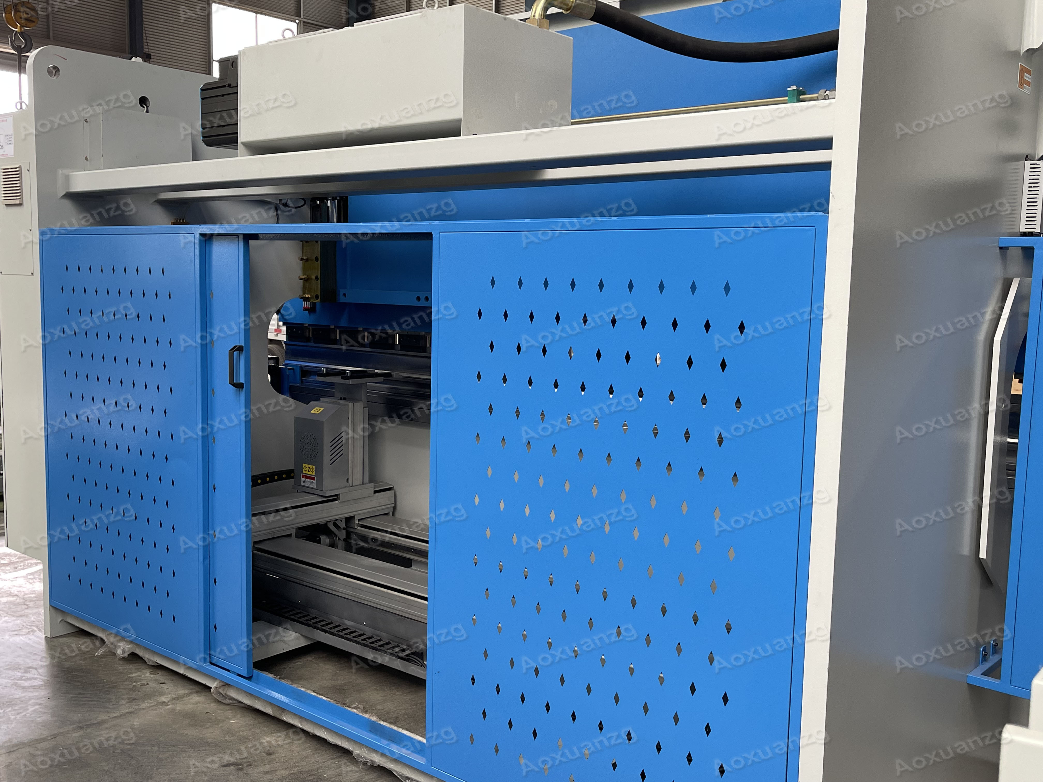 200T4000mm DA69T 8+1 Axis Hydraulic Bending Machine CNC Panel Bender Press Brake Sheet Metal Bending Machine