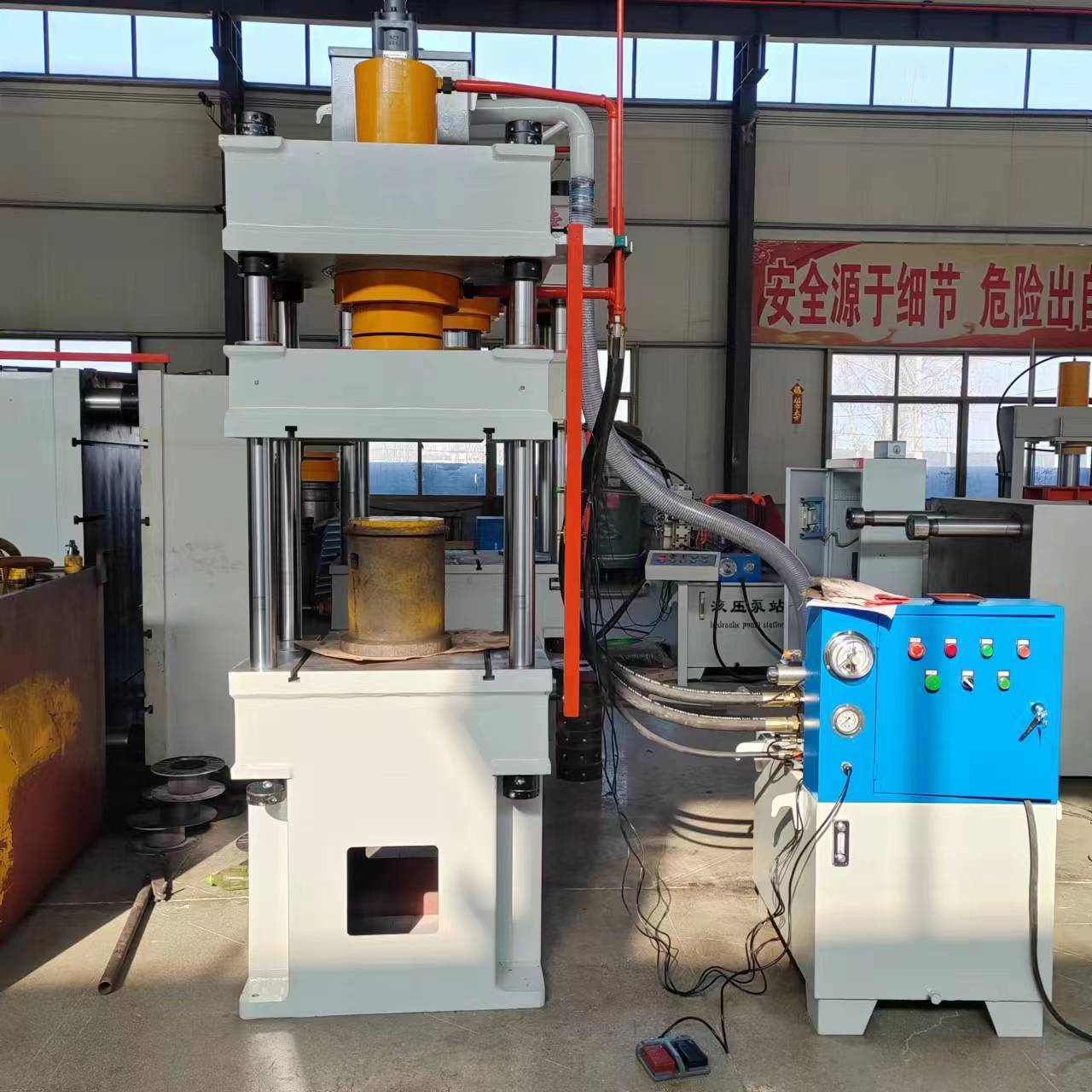 factory Price Four Column Deep Draw Electric Punching Machines 100 Ton 200 Ton 500 Ton Hydraulic Press