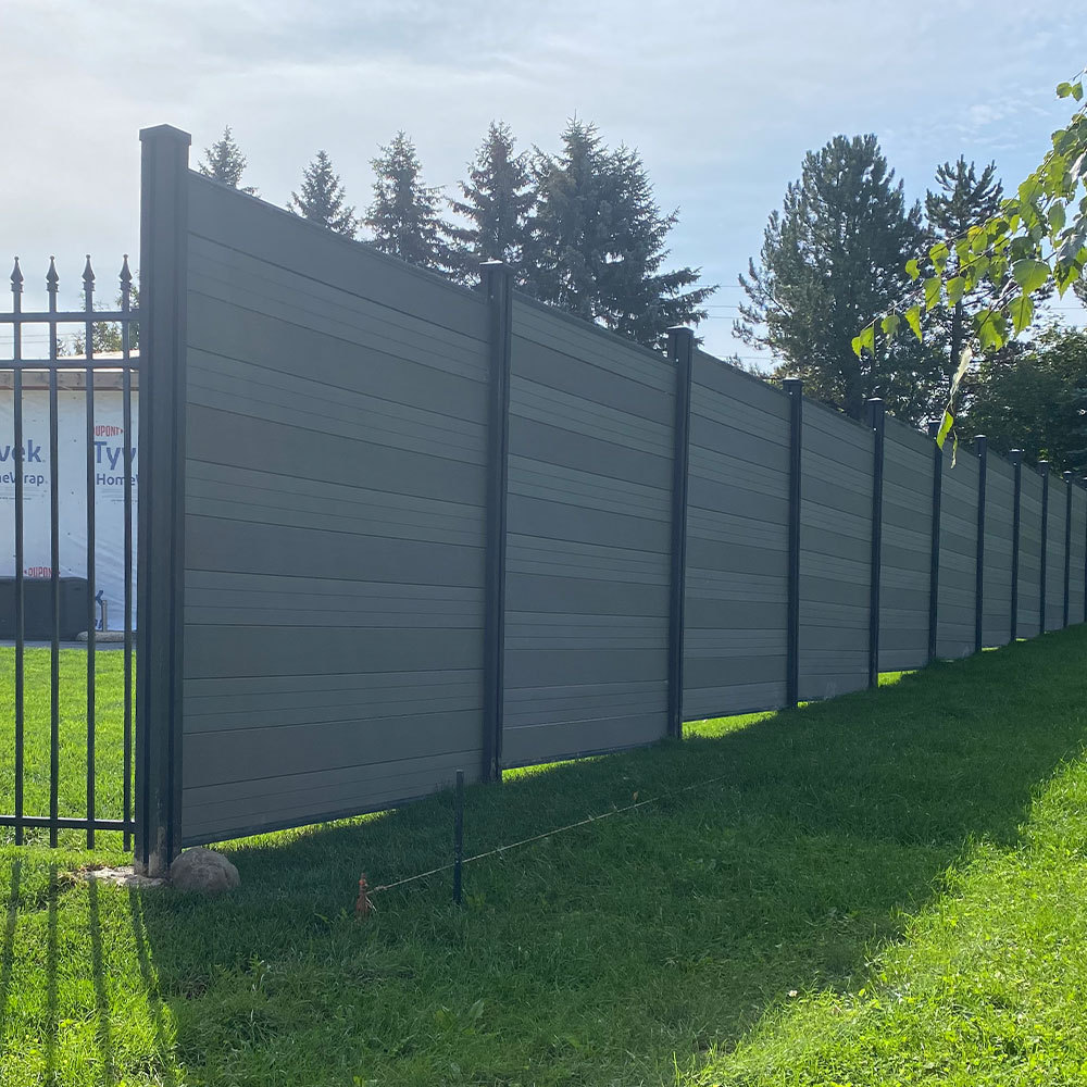 Factory direct sales aluminum pillar wood plastic fence anti-crack and wind-resistant outdoor privacy ranch WPC fence