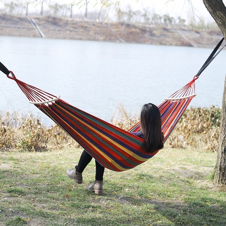 Outdoor anti rollover canvas hammock Curved stick duck bill hammock Dormitory swing hammock