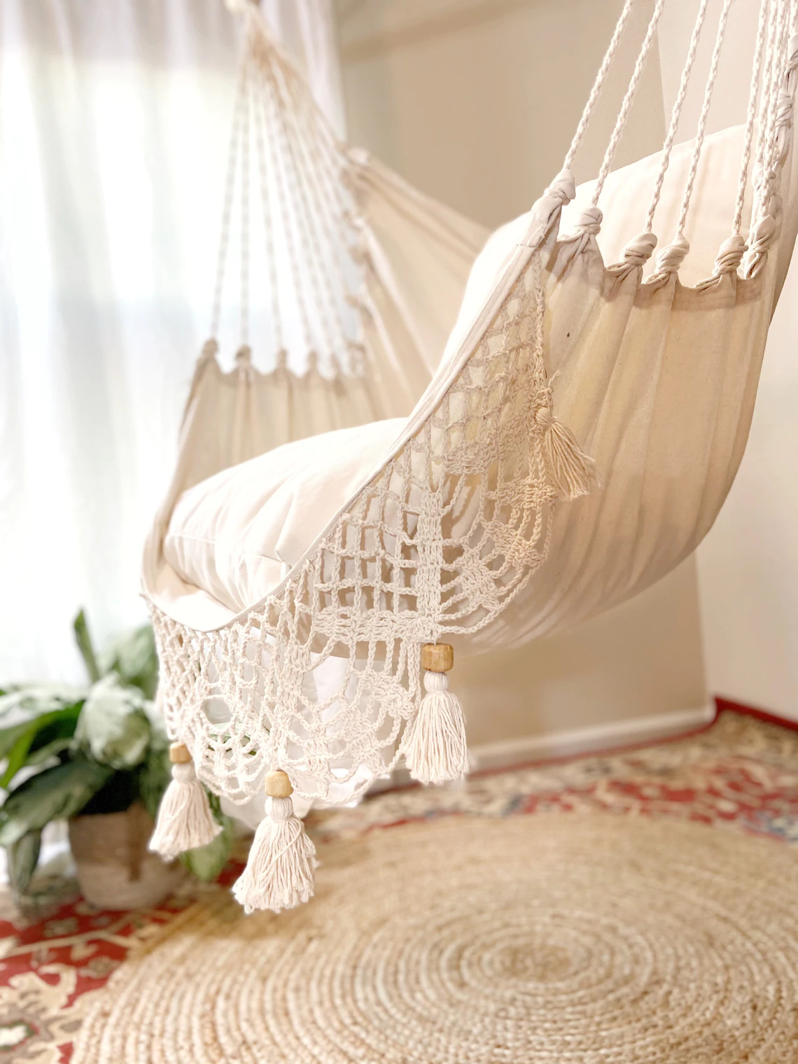 New Macrame Boho Indoor Hanging Hammock Swing Chair Bedroom Hanging Swing Chair With Bead Tassel