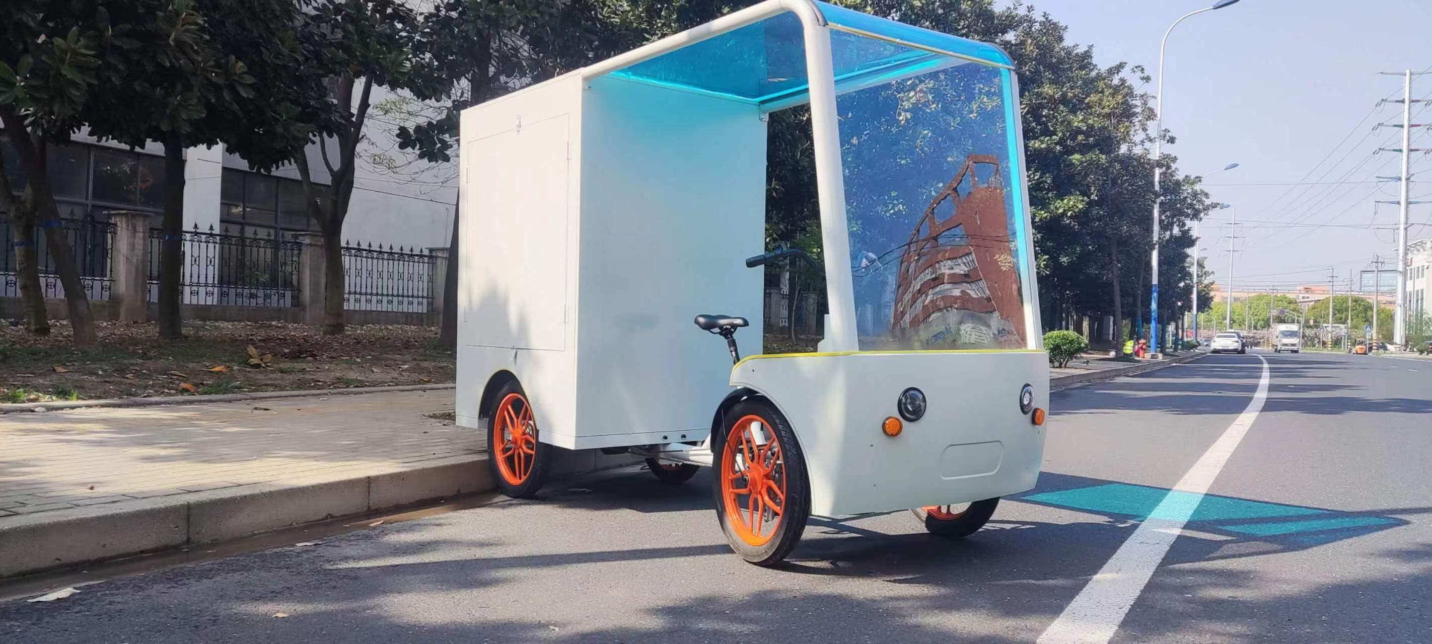 The latest four-wheel box lithium electric bicycle for transportation