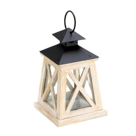 Attractive Outdoor Decorative Lantern Wooden Candle Lantern with Metal Handle for Lightning Home Decoration Christmas