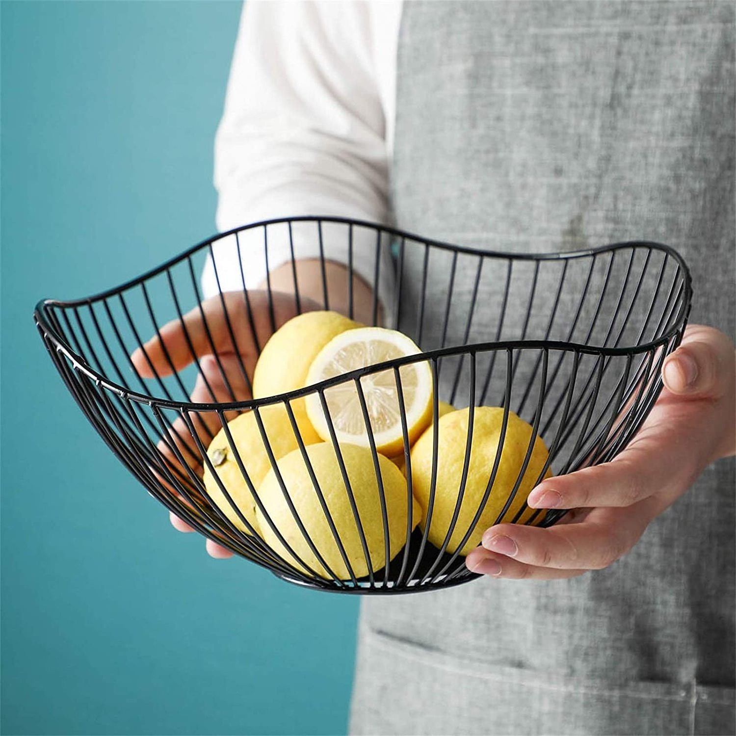 High Selling Perforated Iron Metal Gold Finished Fruit Basket Use at Home Kitchens for Storing Fresh Fruits and Vegetable