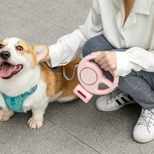 New Design Pet Retractable Leash Flexible Rope LED Light Leash Suitable for All Size Dogs with Poop Bag Dispenser