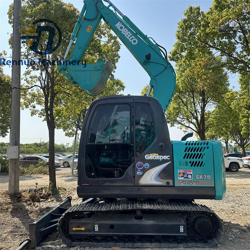 Fuel-efficient Second hand Kobelco SK75 SK60 SK130 SK140 Used kobelco sk75 Mini Crawler Excavator in stock