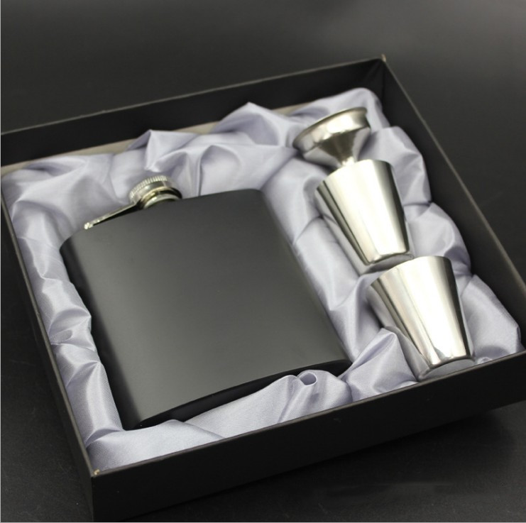 Wholesale and Customized Logo White Plain 304 Stainless Steel 8Oz 240Ml Alcohol Whisky Liquor Rum Blanks Sublimation Hip Flask