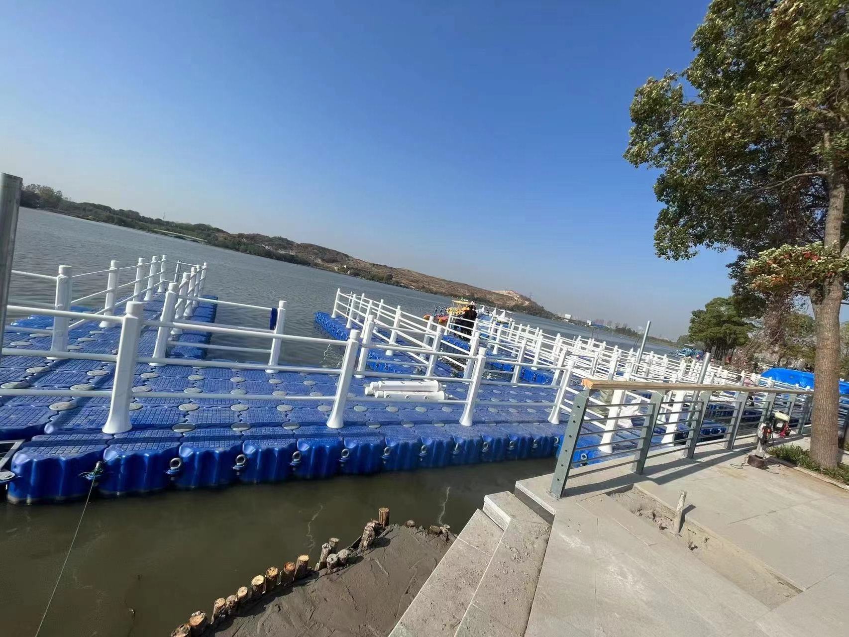 High Quality Jet Ski Floating Platform Modular Plastic Floating Dock Pontoon Blocks Used In Yacht Dock