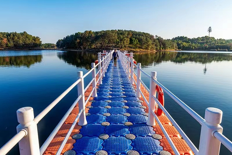 Floating Dock Pontoon Modular Floating Walking Docks Plastic Walking Dock Floating Bridge