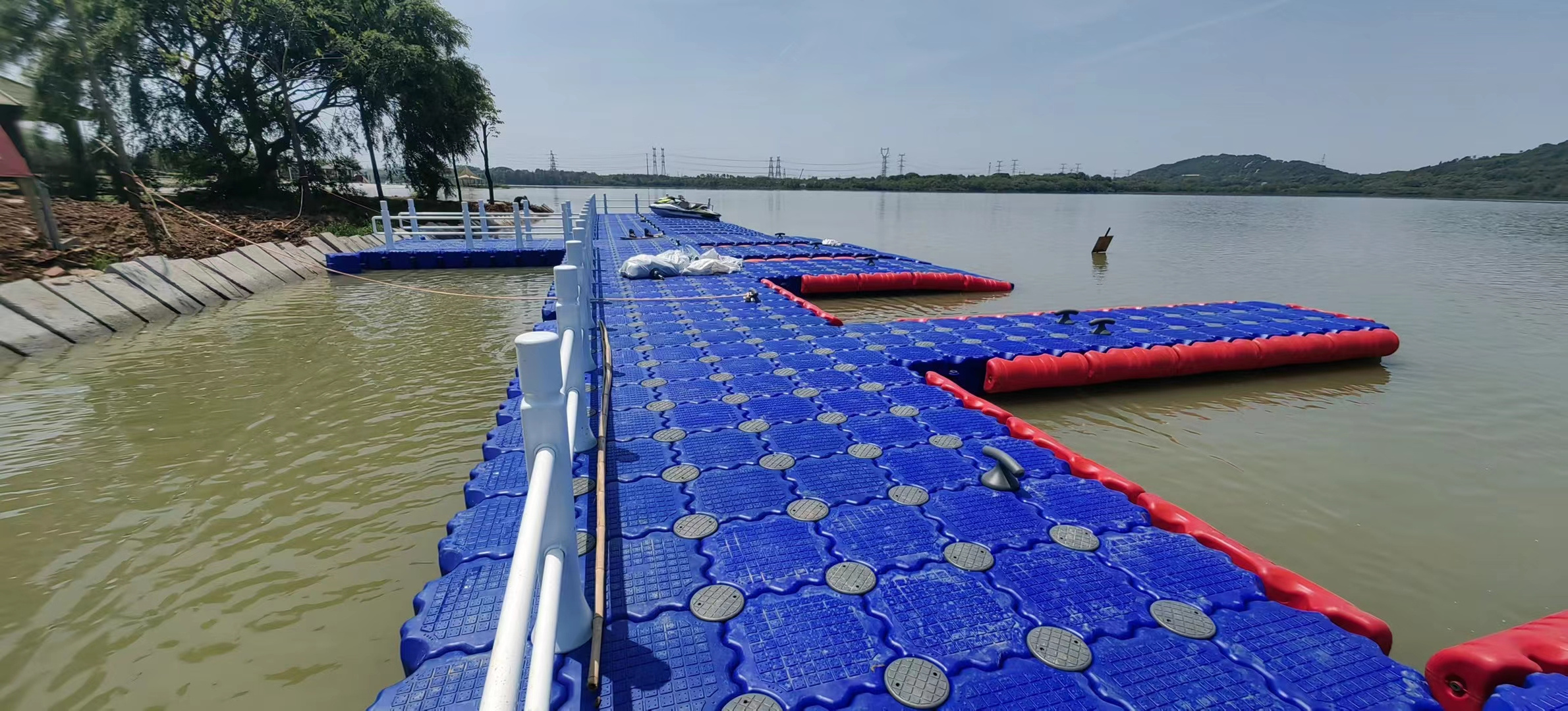 Portable Cube Floating Dock Platform Plastic Modular Pontoon Bridge Used In Jet Ski Floating Dock