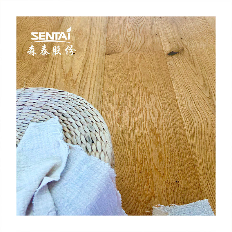 Luxury Vinyl Plank Flooring with Real Wood Veneer and Wood Plastic Composite Substrate Engineered PVC Plastic Vinyl Flooring