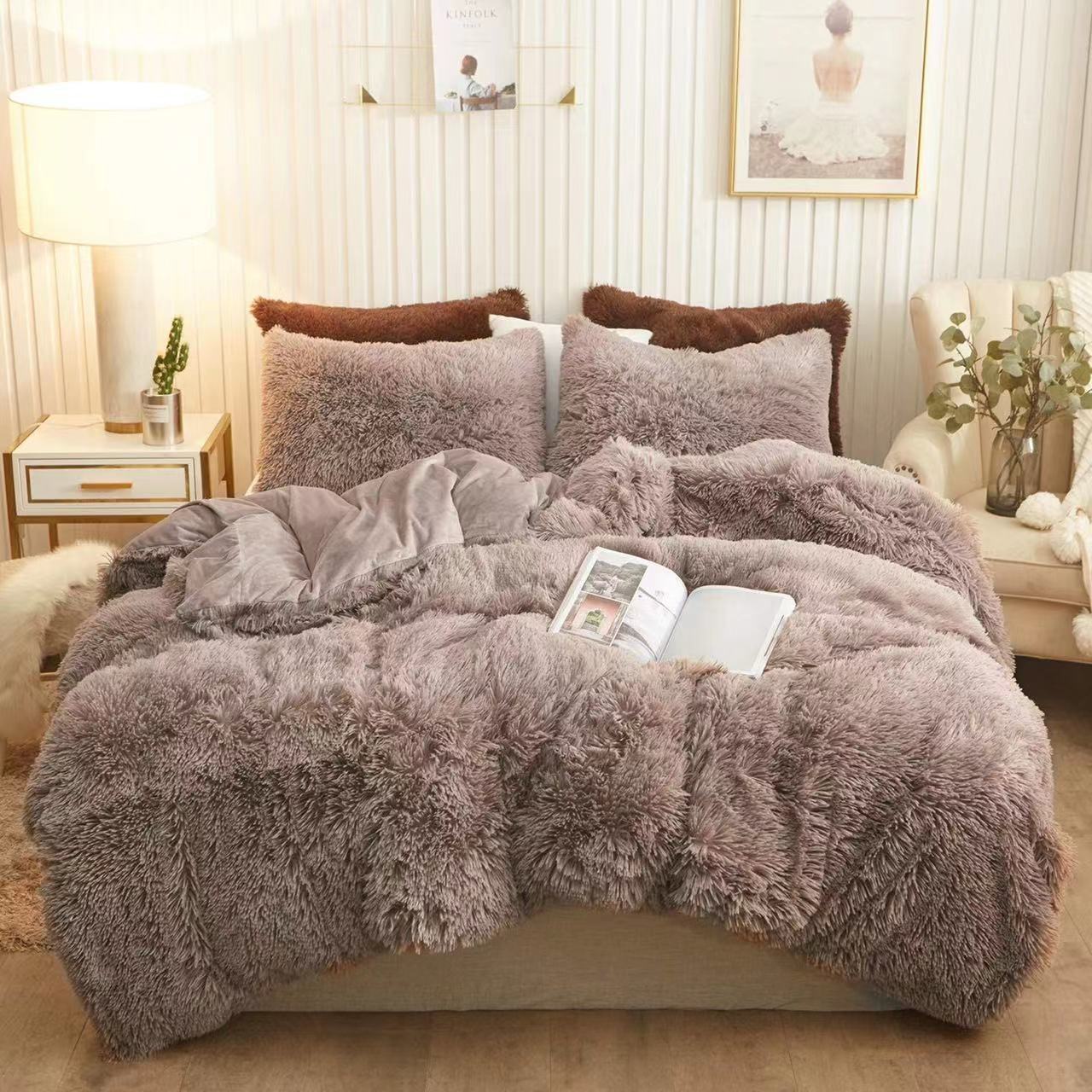 Wholesale luxury fluffy 3pcs duvet cover sets warm shaggy plush bedsheet crystal velvet bedding set for winter