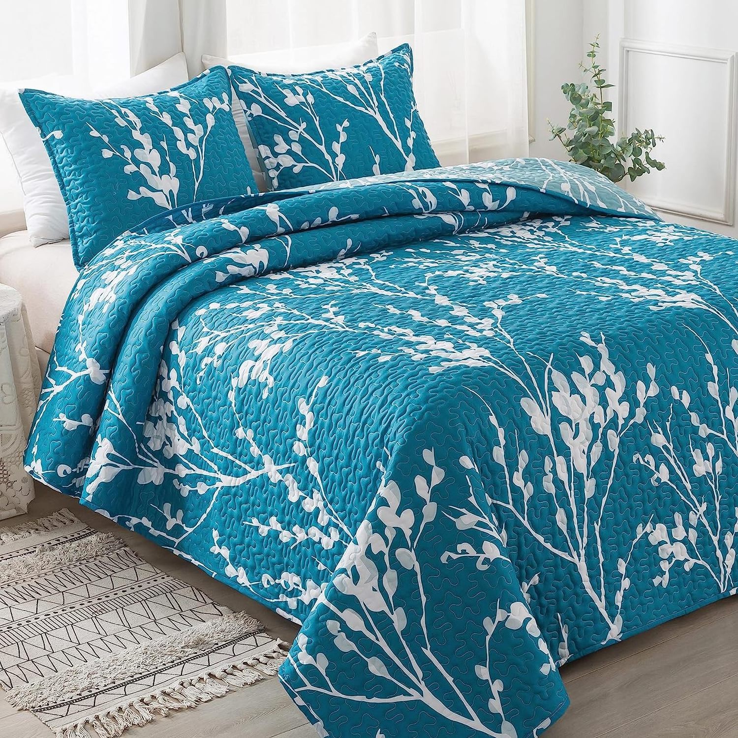 Hot Selling Tropical Palm Tree 100% Polyester Quilt Bedspread