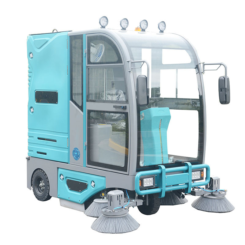 Road Brush Sweeper Road Sweeper Tractor Street Cleaning Vehicle for Road Maintenance