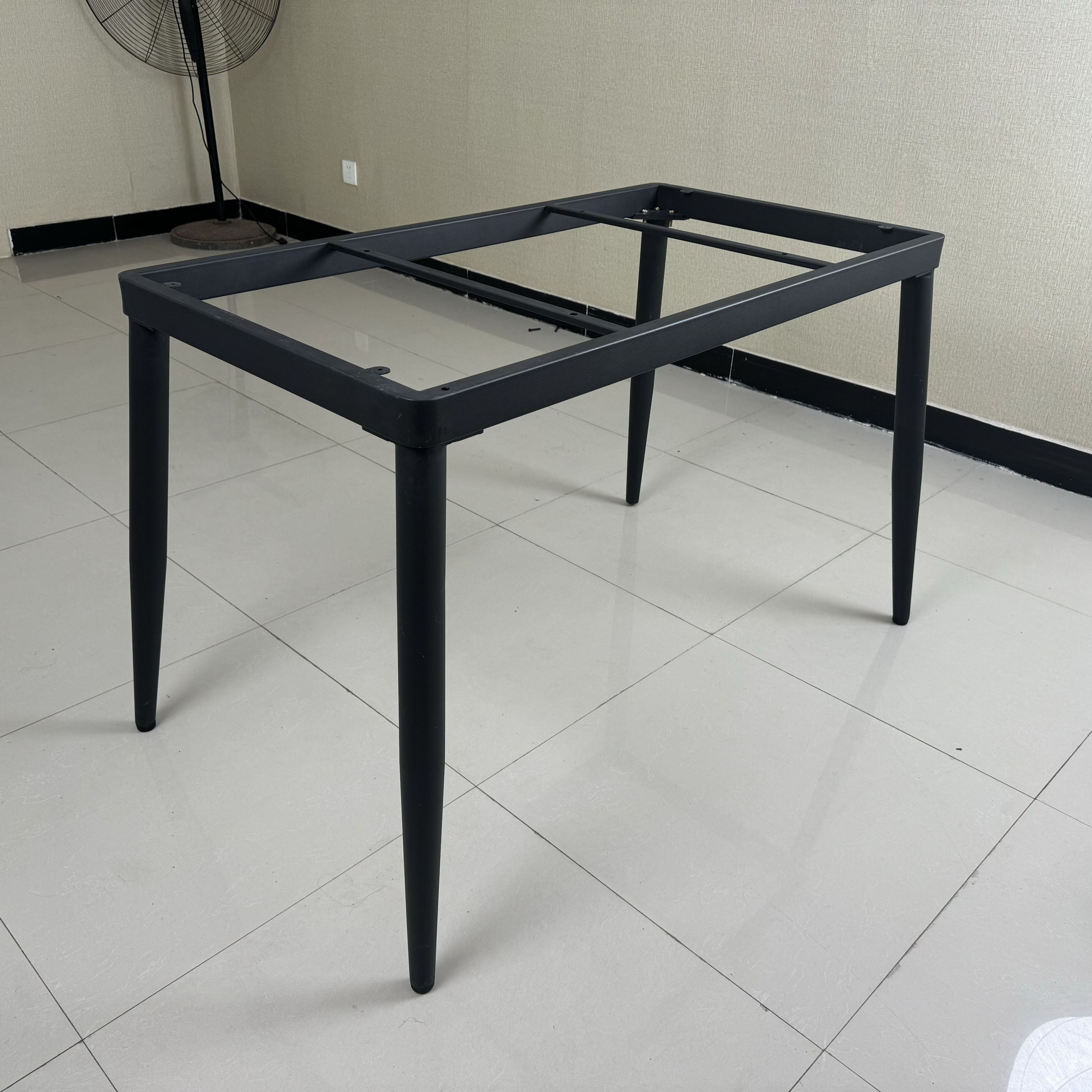 Good quality Low price  Manufacturers Decorative Black Wrought Industrial Dining Coffee table Frame